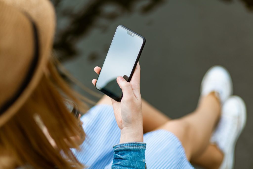 5 easy-to-overlook ways your smartphone can help improve your health